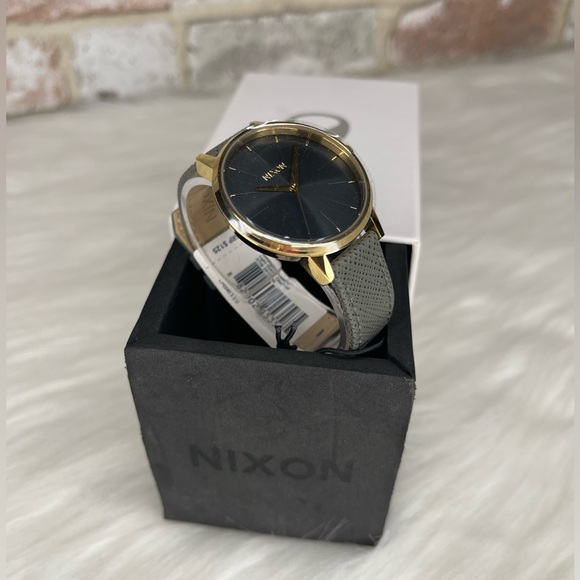 Nixon Kensington Leather Light Gold/Charcoal Casual Designer Women's Watch - Picture 2 of 10